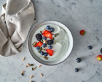 Skyr aux fruits rouges et baies